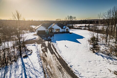 Additional image 8 of 2461 Victoria Road, Prince Edward County, ON, K0K 1L0