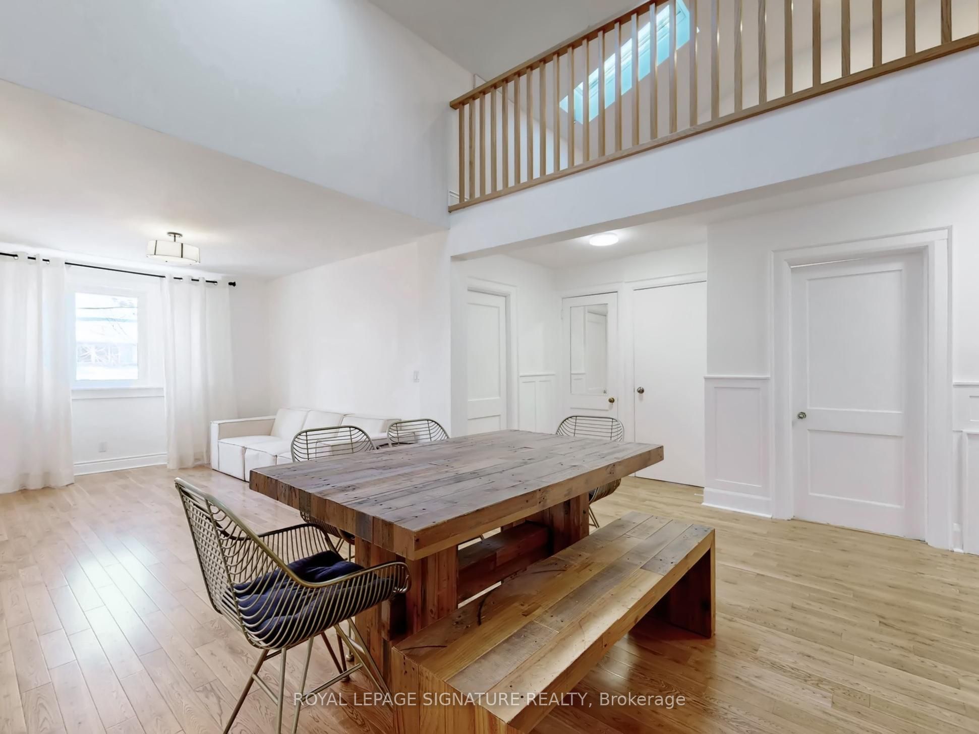 Upper-117 Westmount Avenue, Toronto, ON, M6H 3K3