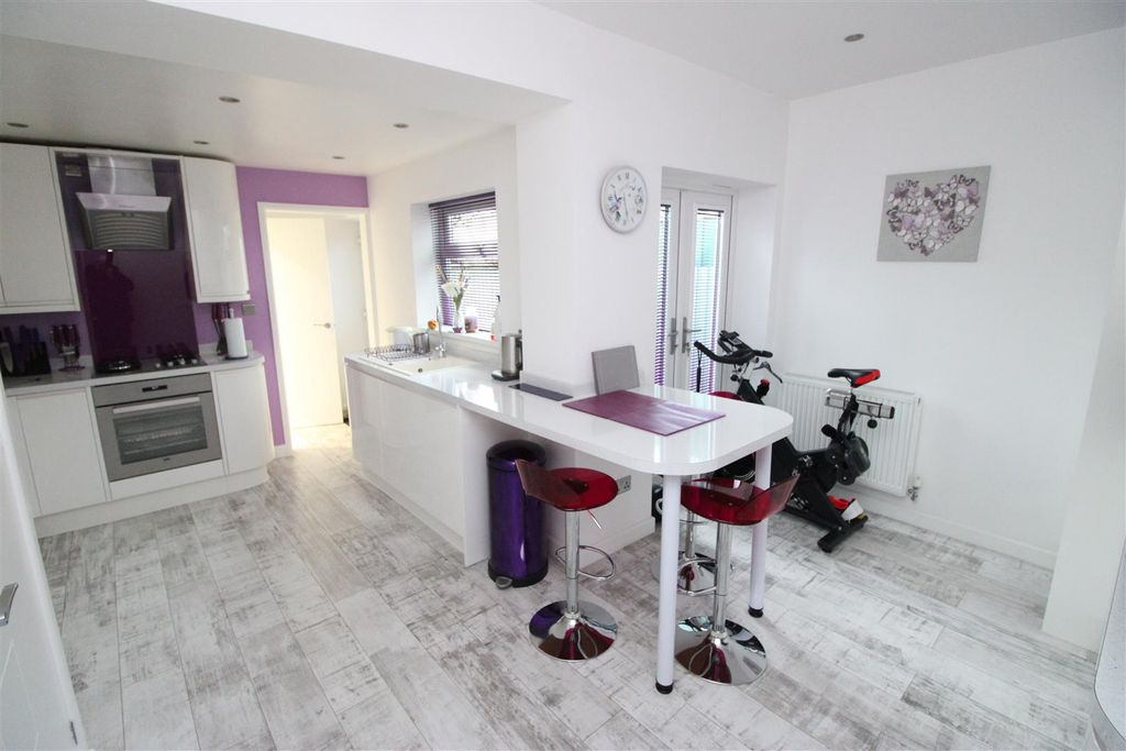 Additional image 2 of 3 bed terraced house for saleFrancis Street, Fleur De Lis, Blackwood NP12