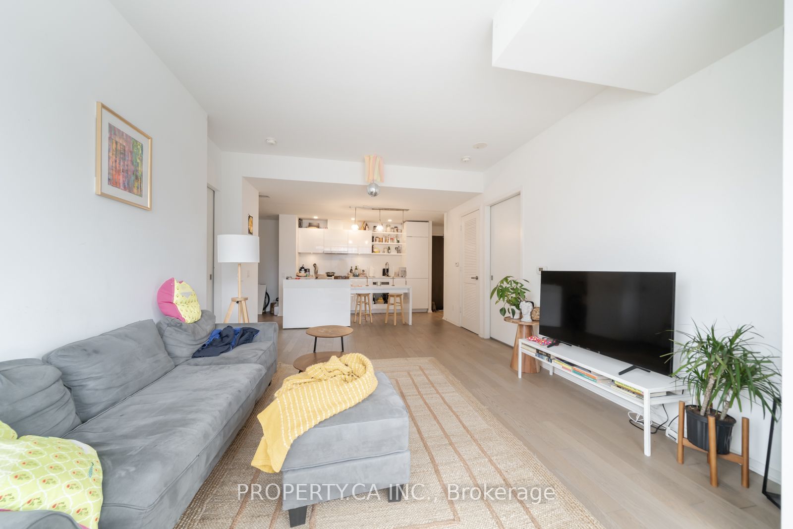 Additional image 5 of 422-12 Bonnycastle Street, Toronto, ON, M5A 0C8