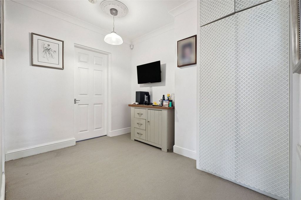 Additional image 15 of 3 bed semi-detached house for saleSouthend Road, Billericay CM11