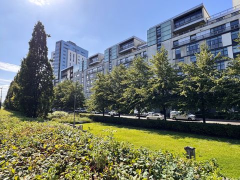 Glasgow Harbour Terraces, Glasgow Harbour, Glasgow G11