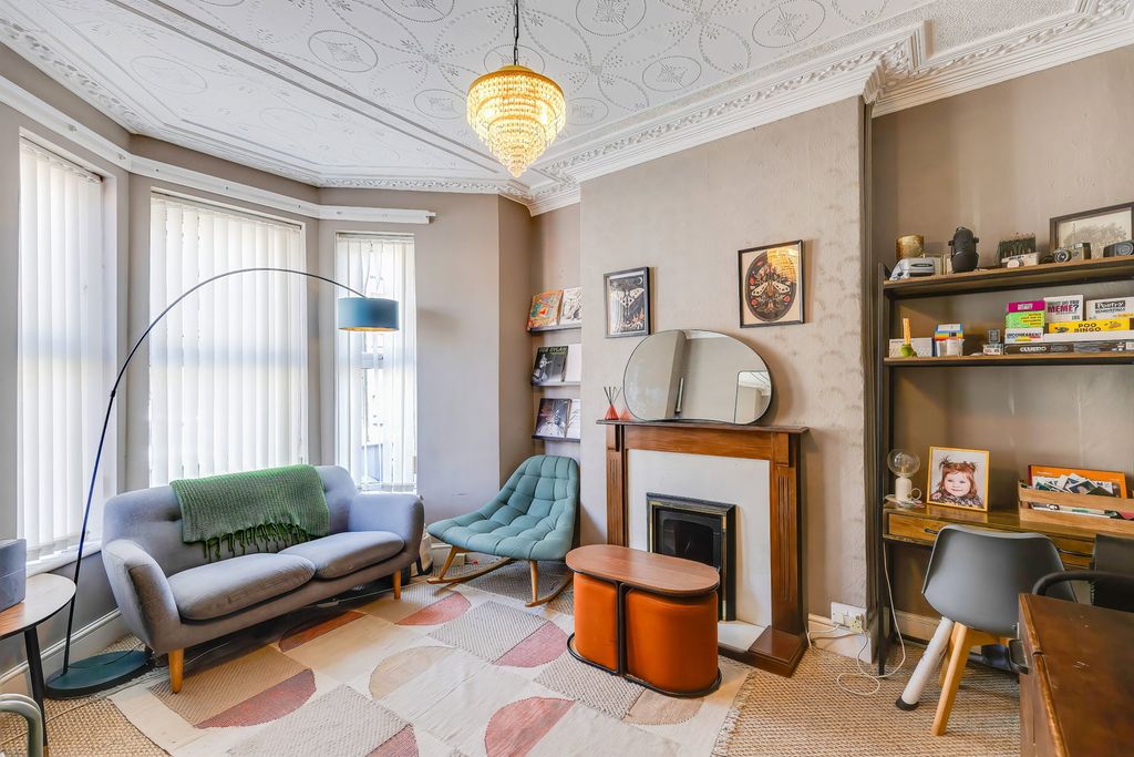Additional image 4 of 4 bed terraced house for saleMackintosh Place, Roath, Cardiff CF24