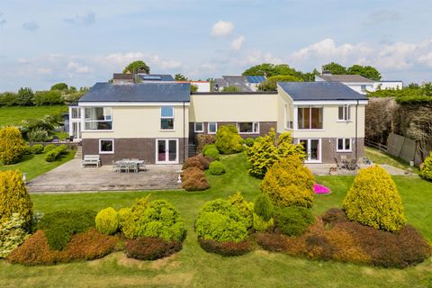 Misty Hills Close, Three Crosses, Swansea SA4