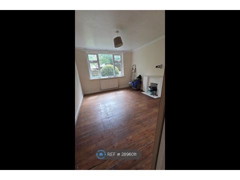 Fishpond Drive, Nottingham NG7