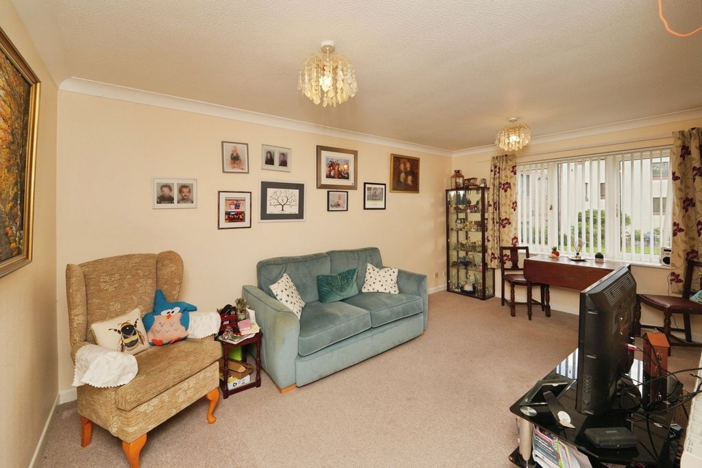 Additional image 3 of 2 bed flat for saleTanners Court, Thornbury BS35
