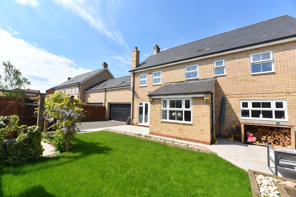Additional image 35 of 5 bed detached house for saleDevon Drive, Biggleswade SG18
