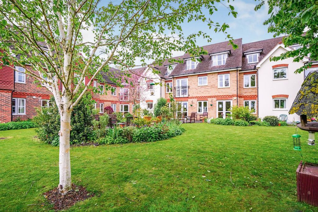 Additional image 22 of 1 bed flat for saleSt Rumbolds Court, Buckingham Road, Brackley NN13