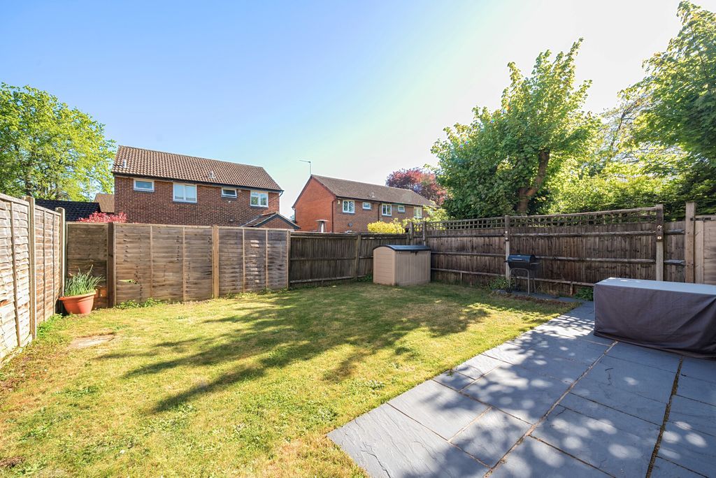 Additional image 4 of 2 bed detached house for saleHawkswell Close, Woking GU21