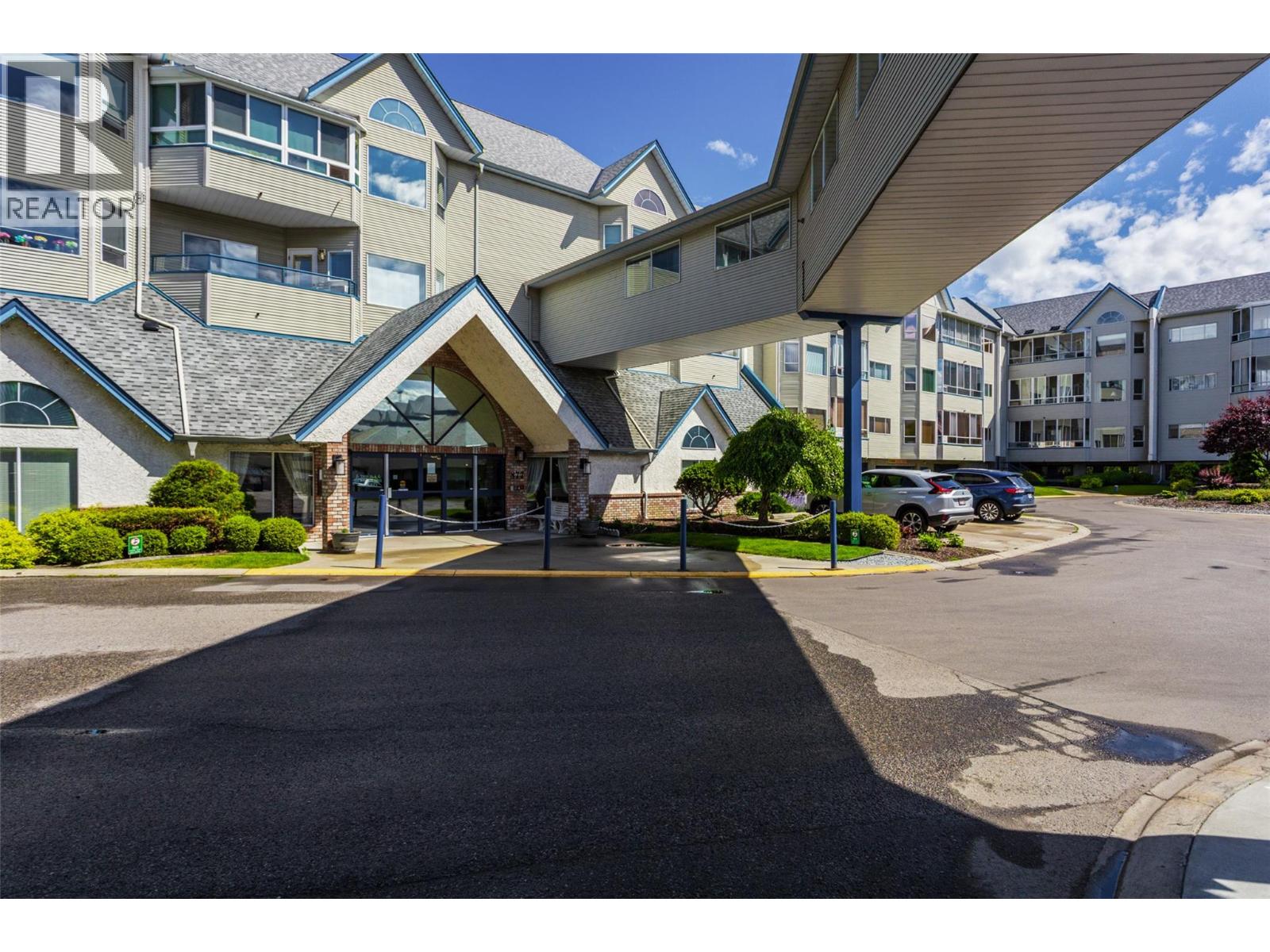 Additional image 2 of 204-877 Klo Road, Kelowna, BC, V1Y9R1