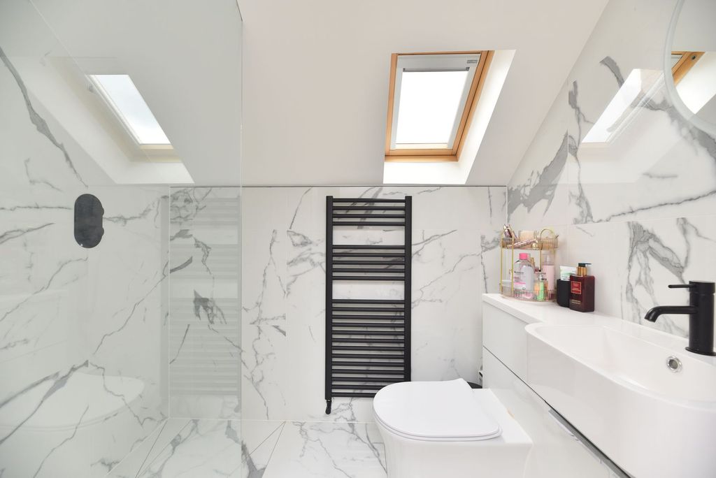Additional image 24 of 5 bed detached house for saleDevon Drive, Biggleswade SG18
