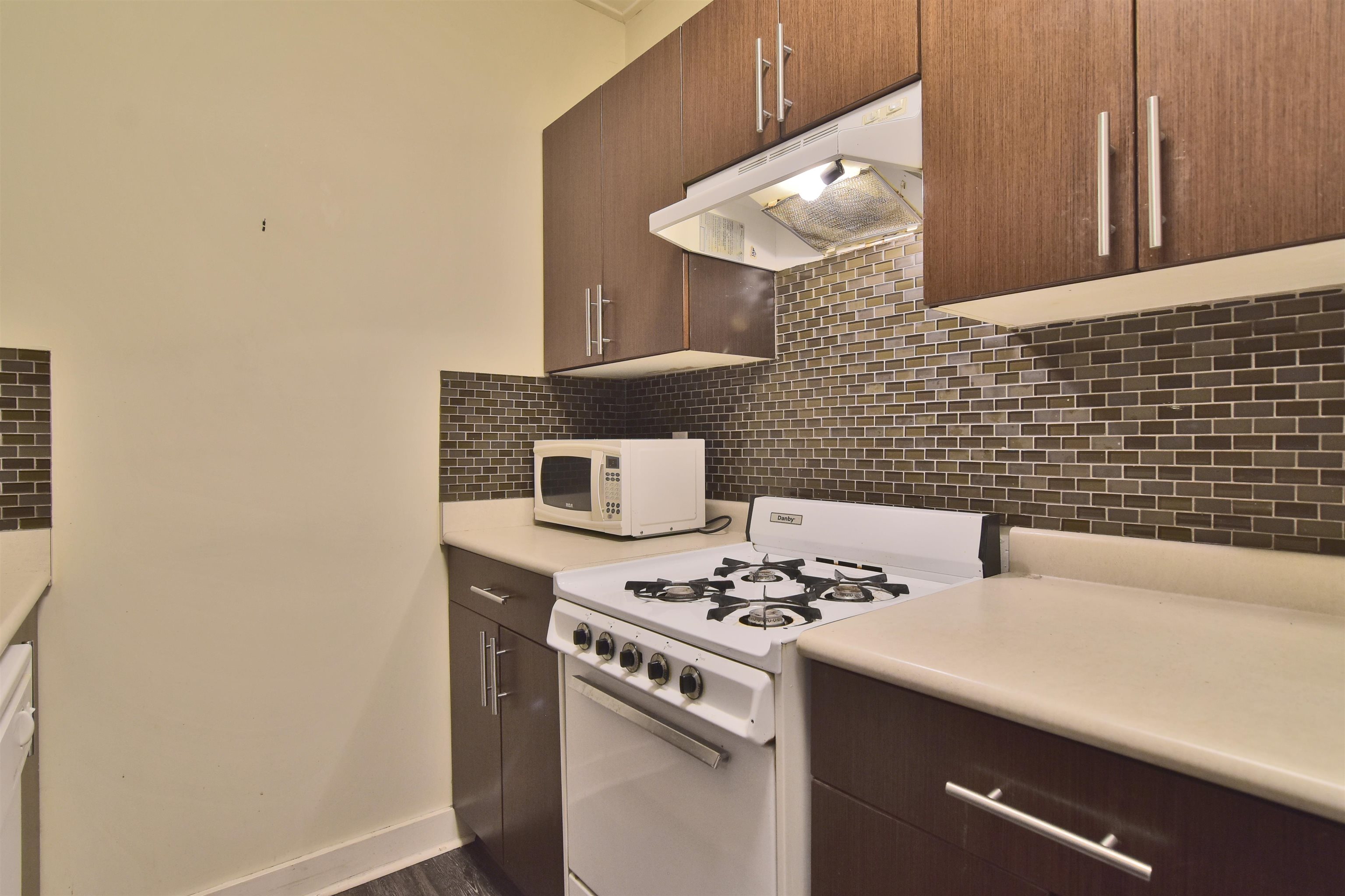 Additional image 4 of 5-935 Jervis Street , Vancouver, BC, V6E 2B5