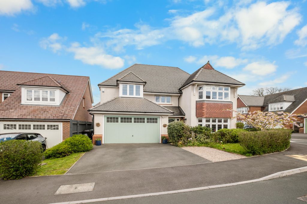 4 bed detached house for salePlatform Road, Bromsgrove B60