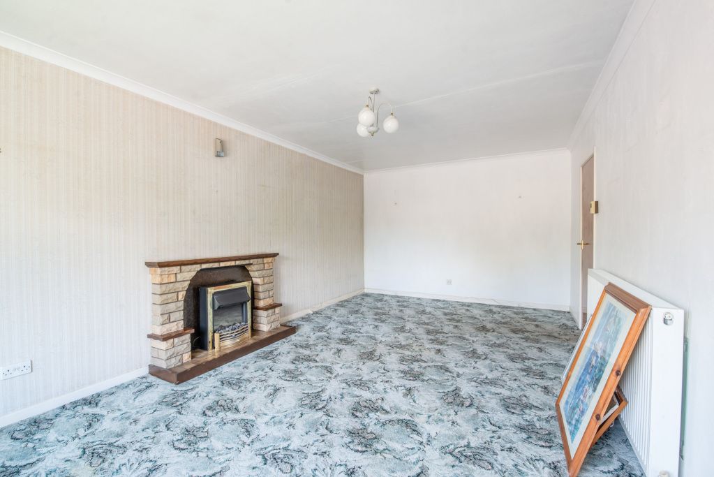2 bed flat for saleSt. Michaels Close, Cottingley, West Yorkshire BD16 photo 2