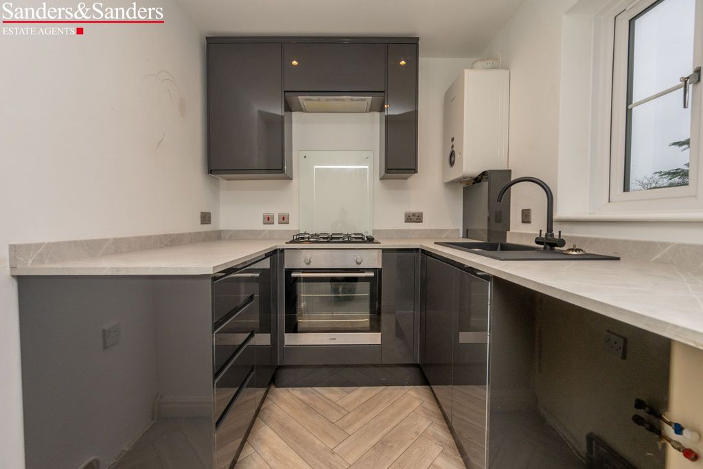 Additional image 7 of 2 bed flat for saleBryan Mews, Bidford-On-Avon, Alcester B50