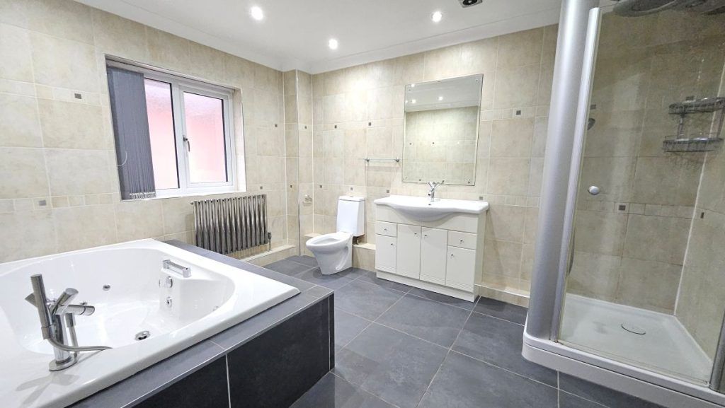 Additional image 31 of 5 bed detached house for sale2 Stokesby Gardens, Lostock. Bolton. BL6
