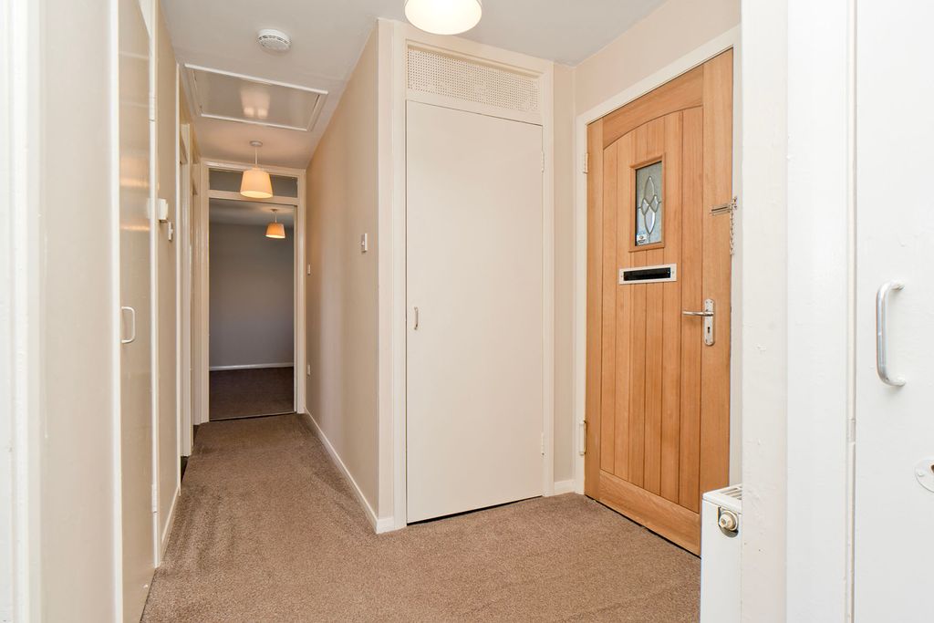 Additional image 10 of 2 bed flat for sale118 Moubray Grove, South Queensferry, Edinburgh EH30