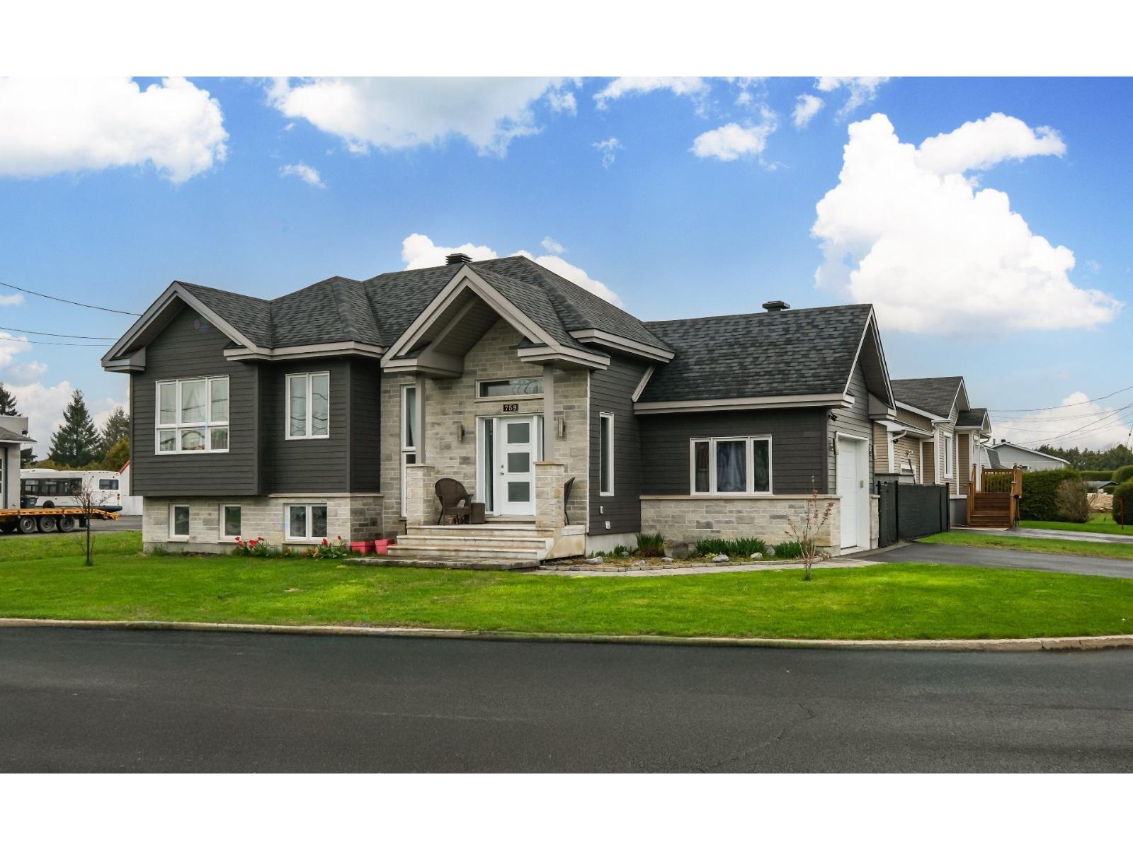 759 Rue Principale