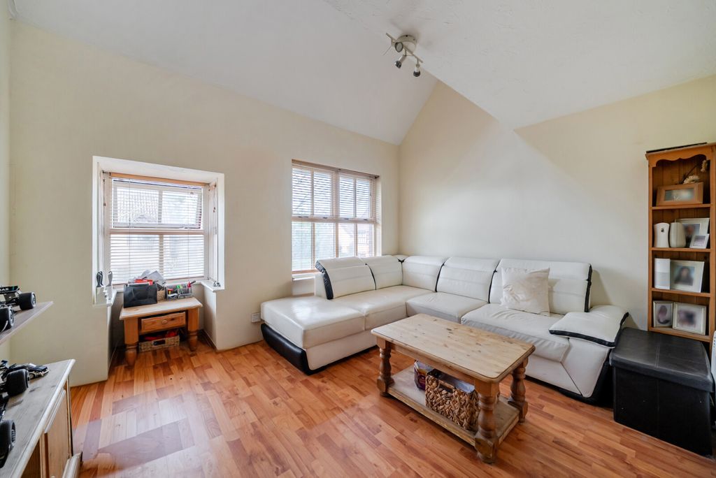 Additional image 4 of 2 bed maisonette for saleBadgers Close, Woking GU21