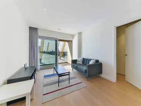 Cutter Lane, Greenwich Peninsula, London SE10