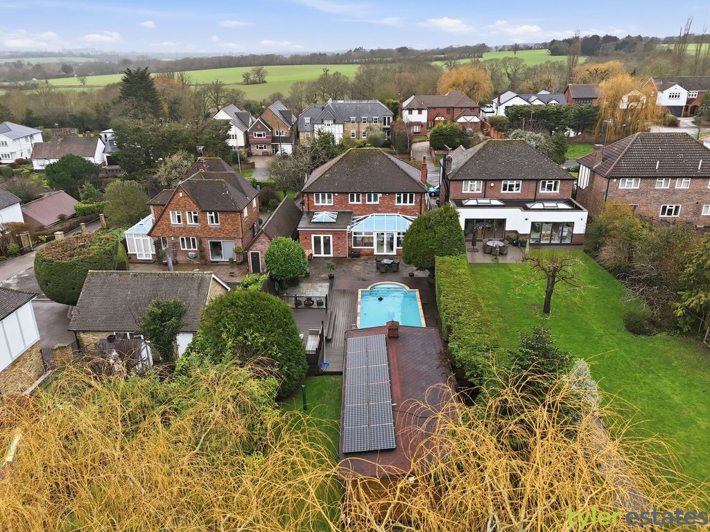 Additional image 44 of 5 bed detached house for saleNoak Hill Road, Billericay CM12