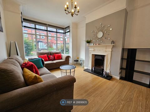 Newport Gardens, Leeds LS6, Room to rent