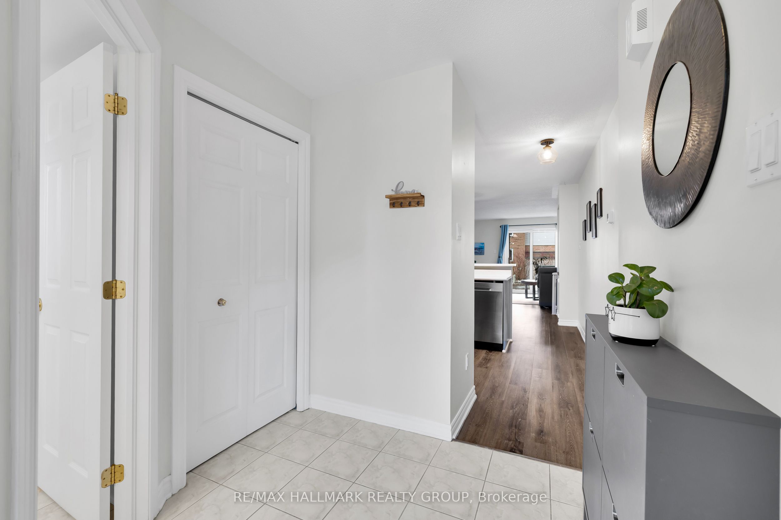 Additional image 4 of 1344 Guthrie Street, Ottawa, ON, K2H 1G8