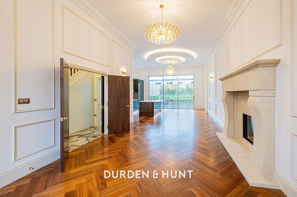 Additional image 3 of 5 bed semi-detached house for salePalmerston Road, Buckhurst Hill IG9