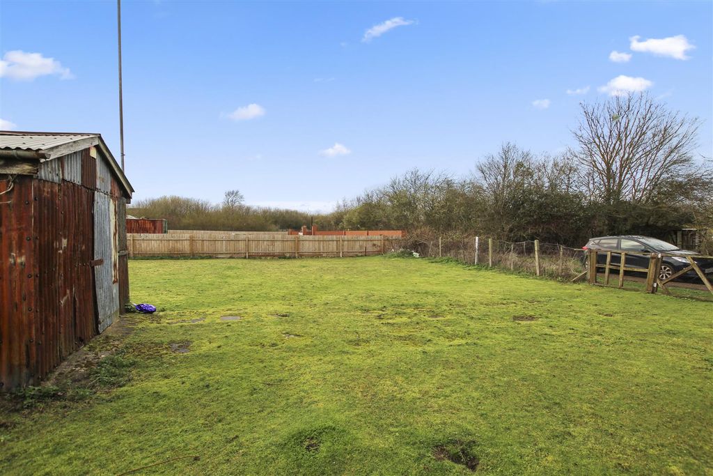 Land for saleAlexandra Road, Rushden NN10