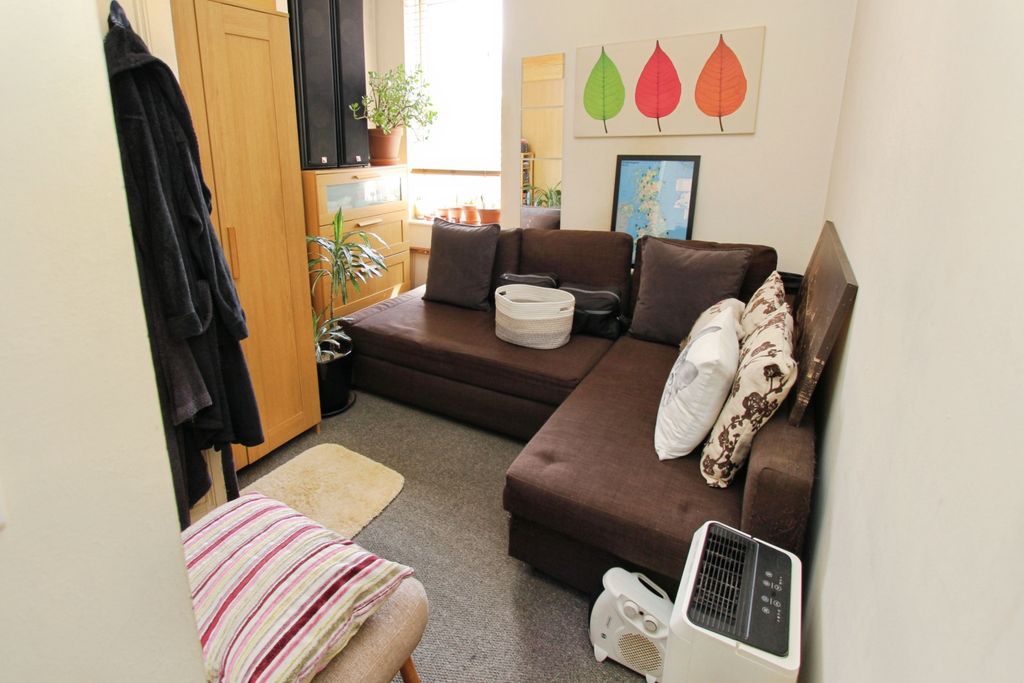 Additional image 4 of 2 bed flat for saleVictoria Street, Long Eaton, Long Eaton NG10