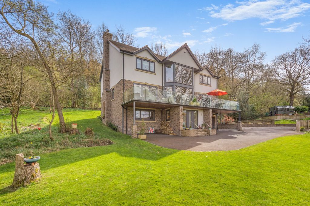 Additional image 4 of 5 bed detached house for saleHighfield Place, Clive Avenue, Church Stretton, Shropshire SY6