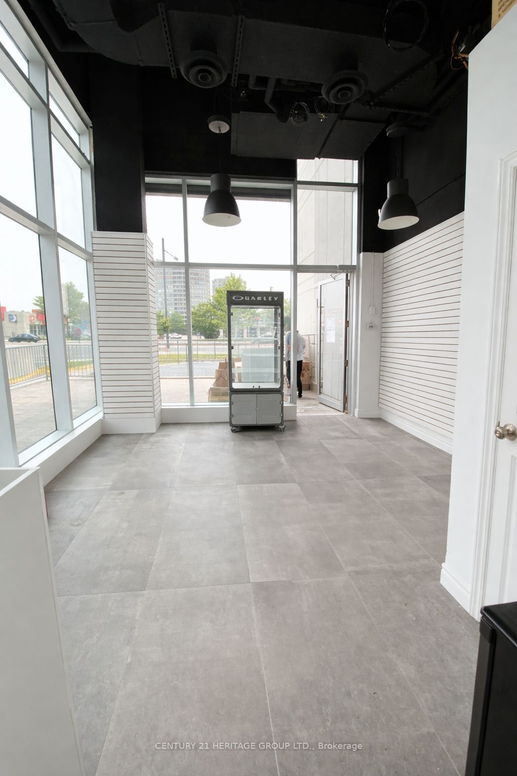 Additional image 3 of A4-9610 Yonge Street, Richmond Hill, ON, L4C 1V6