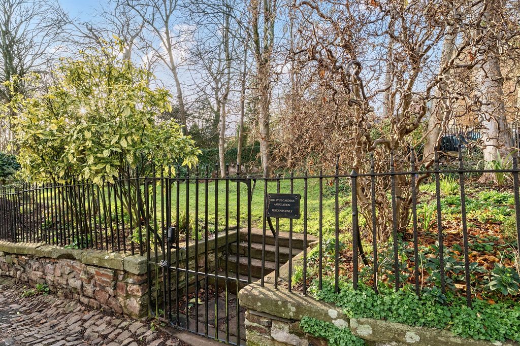 3 bed flat for saleBellevue, Bristol BS8 photo 4