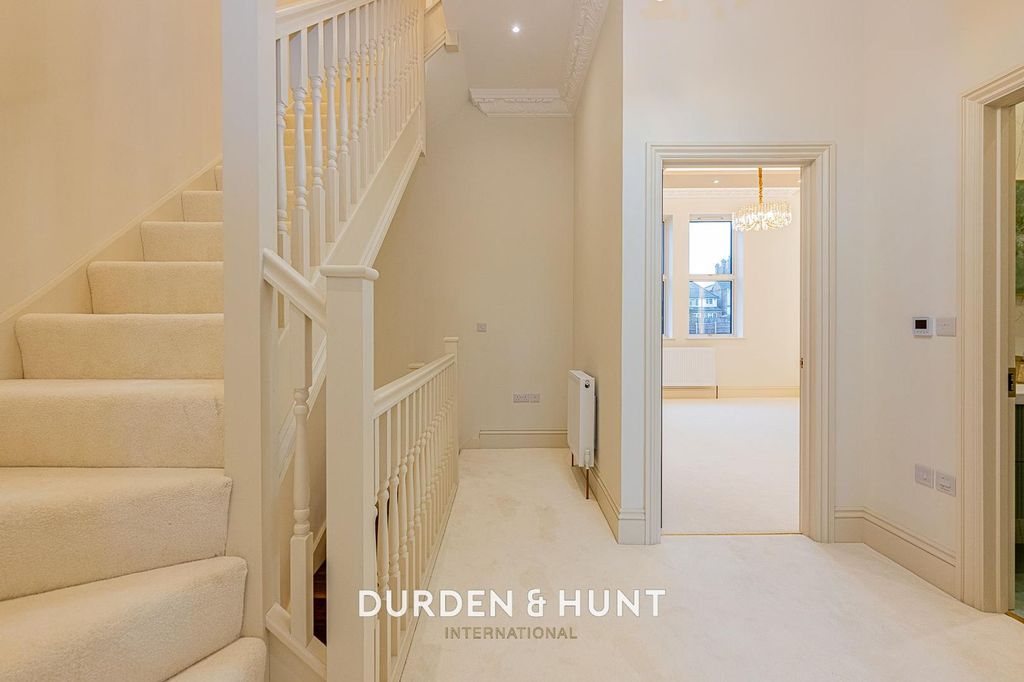 Additional image 25 of 5 bed semi-detached house for salePalmerston Road, Buckhurst Hill IG9