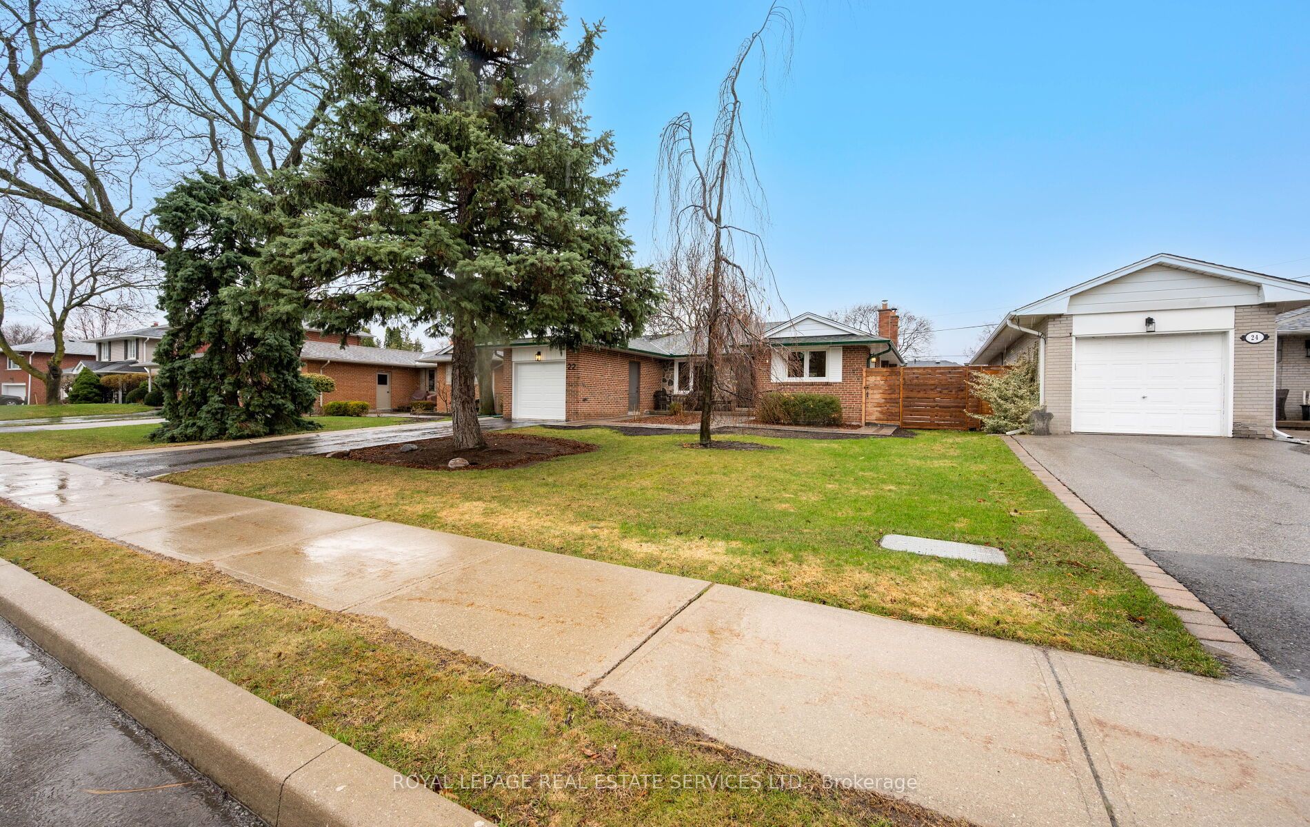 Additional image 2 of 22 Arbroath Crescent, Toronto, ON, M9C 2T1