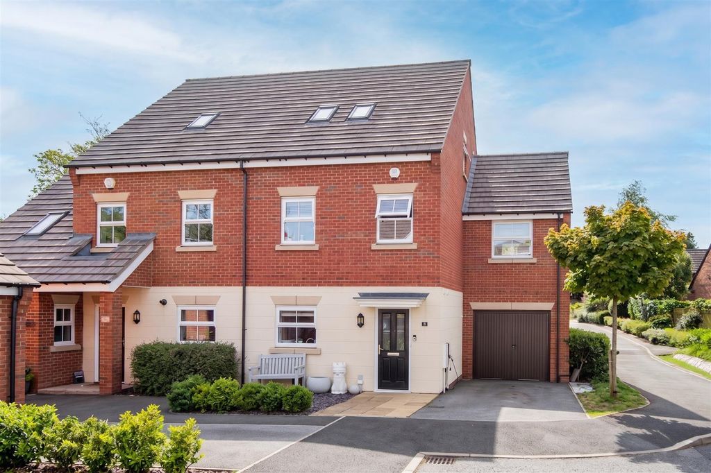 4 bed semi-detached house for saleAlbert Place, Altrincham WA14