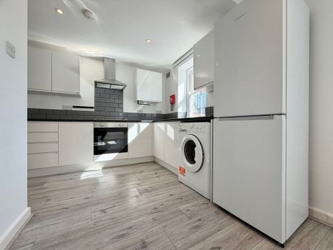 Dartmouth Road SE23