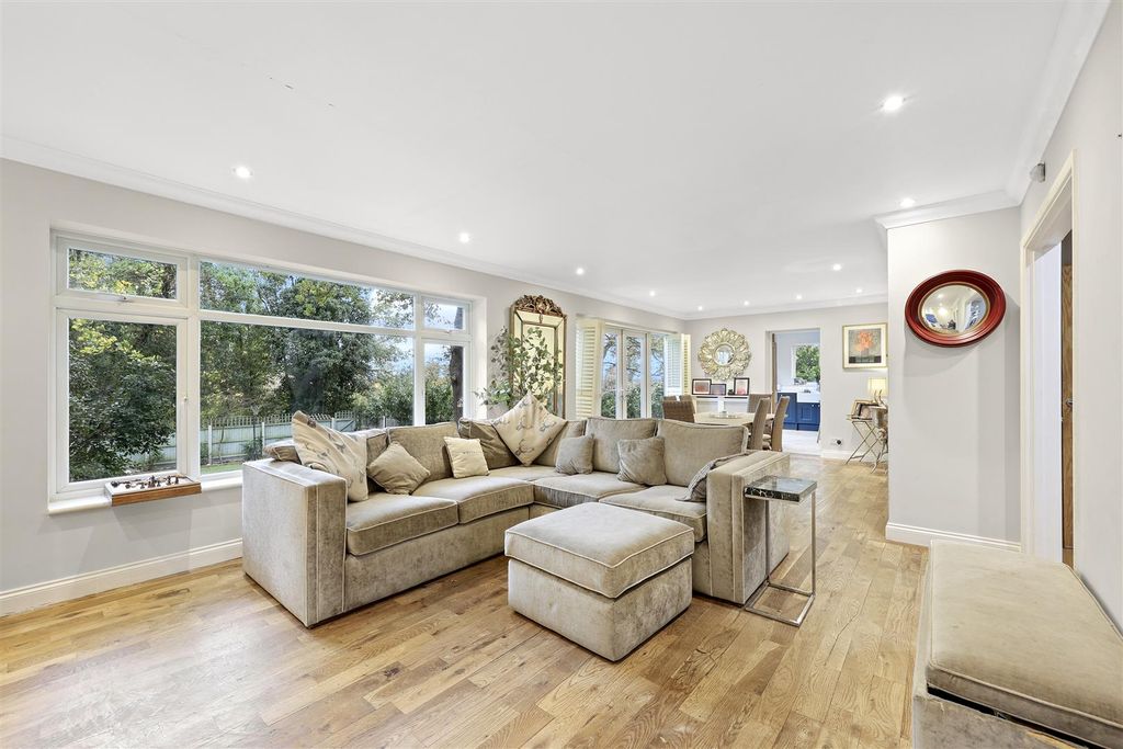 Additional image 9 of 5 bed semi-detached house for saleArdmore Lane, Buckhurst Hill IG9