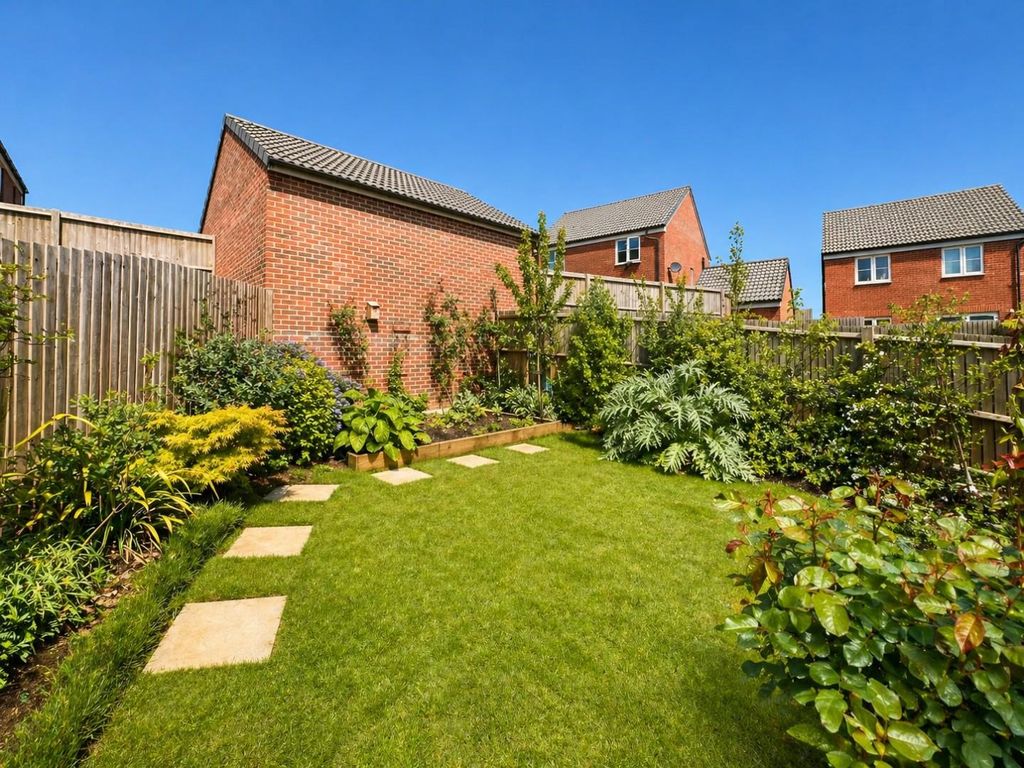 Additional image 14 of 5 bed detached house for saleChamberlayne Crescent, Berkeley GL13