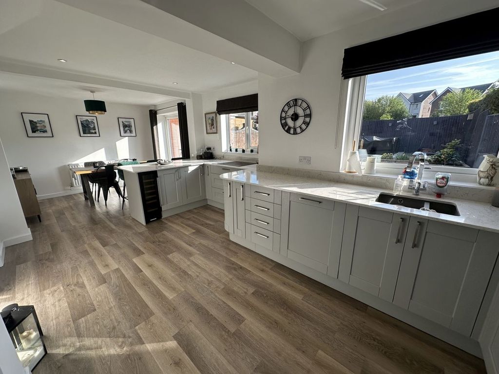 Additional image 8 of 3 bed detached house for saleGreystones Crescent, Mardy, Abergavenny NP7