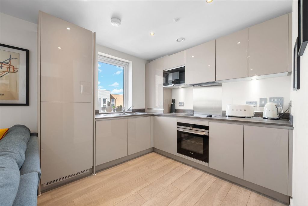 Additional image 4 of 2 bed flat for saleHawker Drive, Addlestone KT15