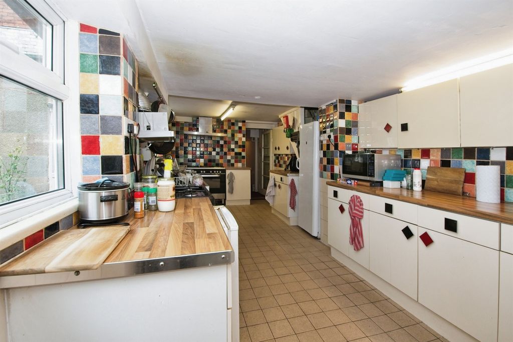 Additional image 2 of 7 bed terraced house for saleCommercial Road, Newport NP20