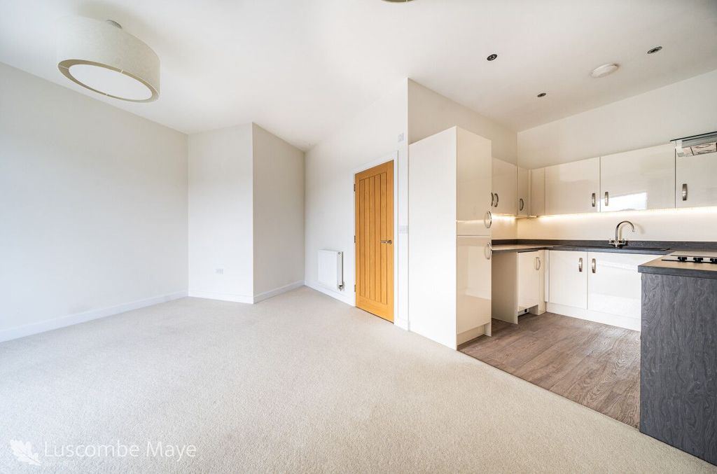 Additional image 9 of 2 bed flat for saleDart View House, Baltic Way, Totnes TQ9