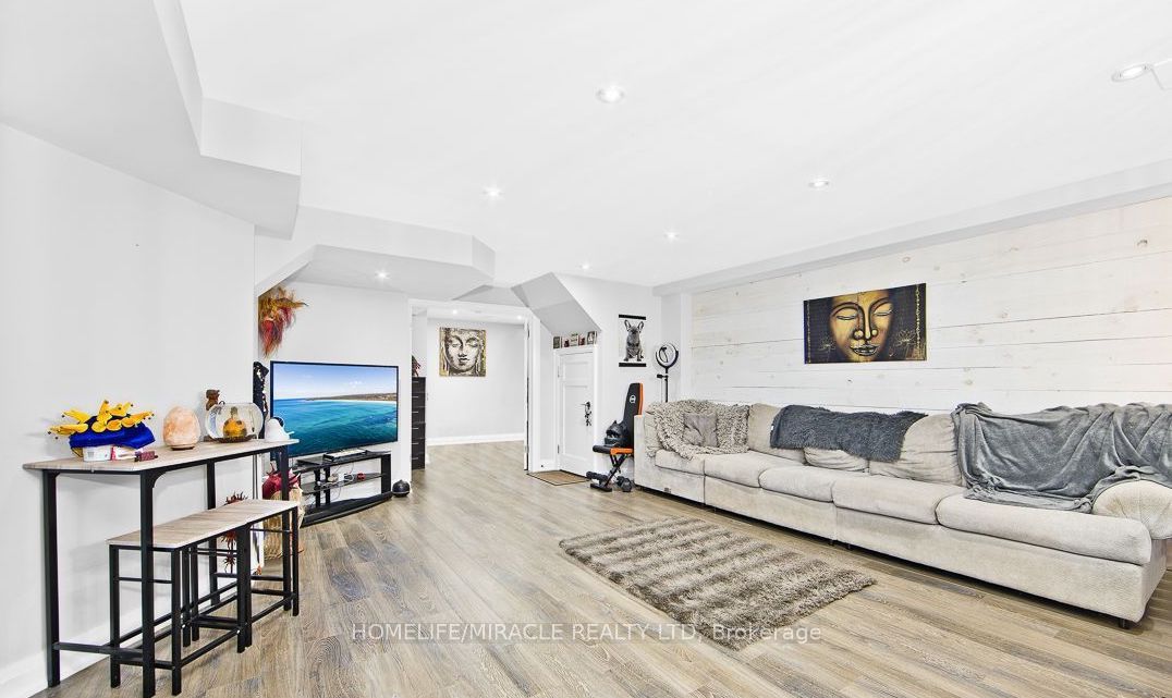Additional image 3 of lower-75 Jewelwing Court, Bradford West Gwillimbury, ON, L3Z 0N7