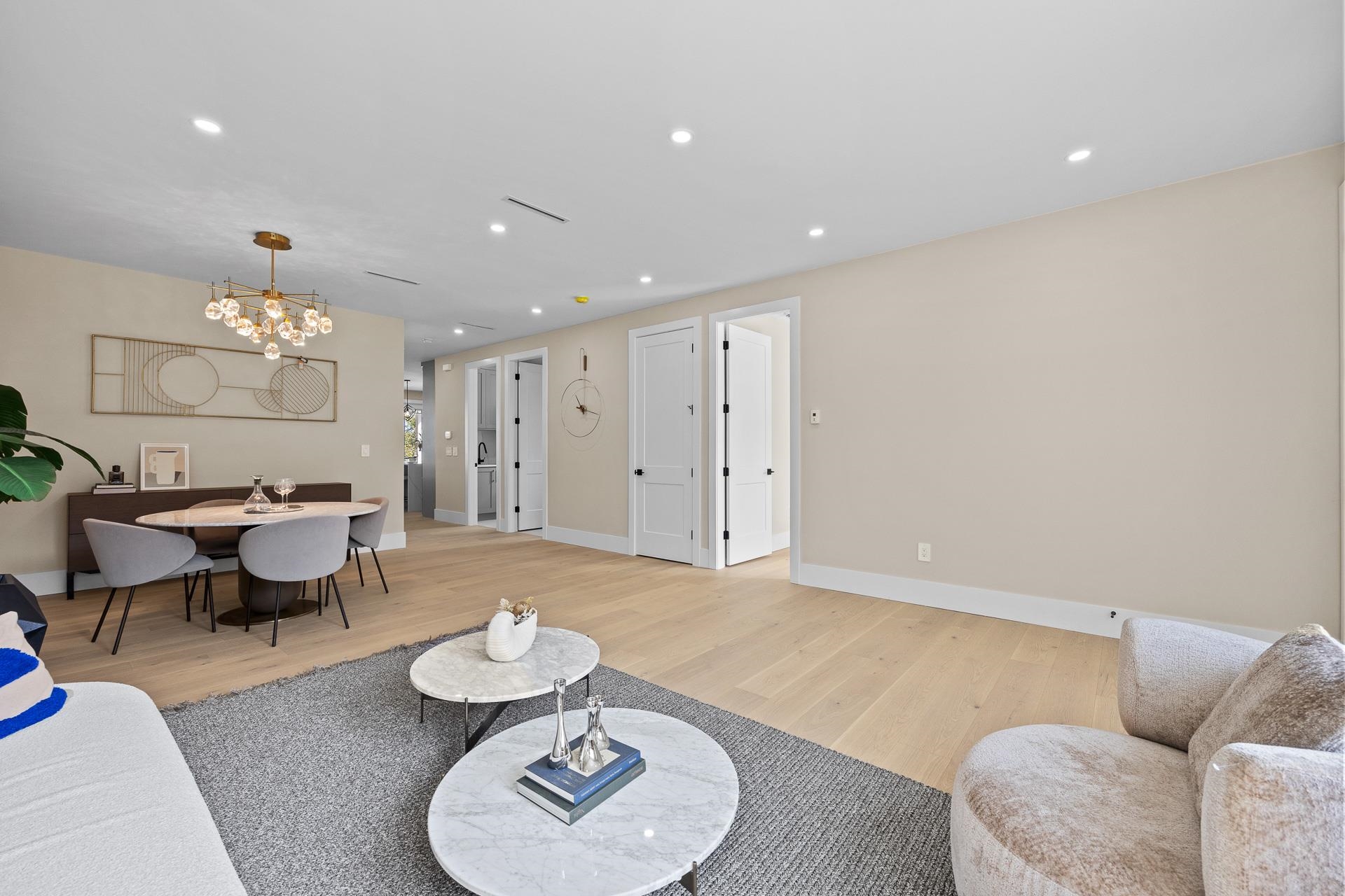 Additional image 3 of 2-5115 Buxton Street, Burnaby, BC, V5H 1J7