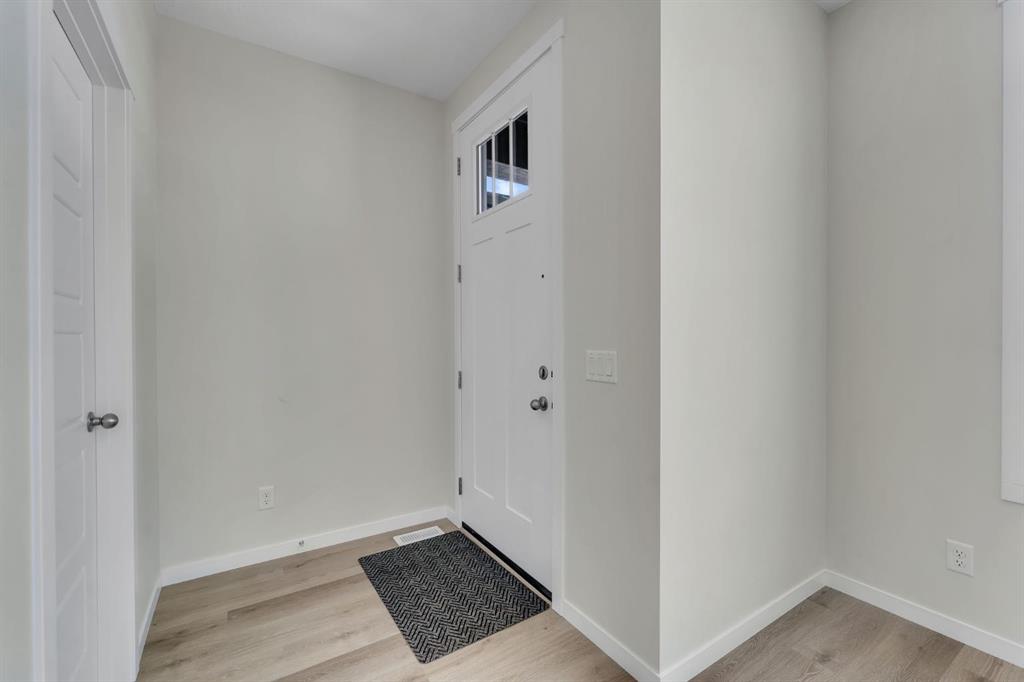 Additional image 6 of 106 Corner Glen Grove NE, Calgary, AB, T3N 2S3
