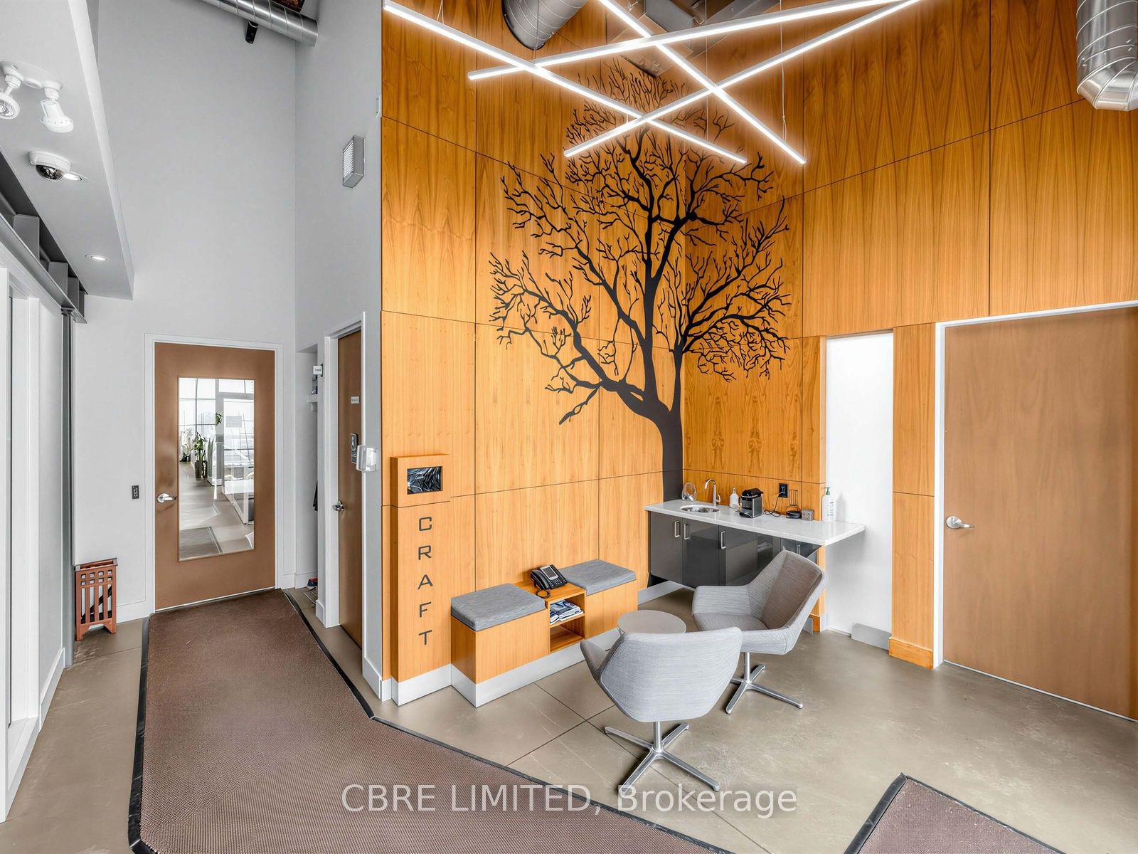Additional image 4 of Unit 2-10 Queen Elizabeth Boulevard, Toronto, ON, M8Z 1L8