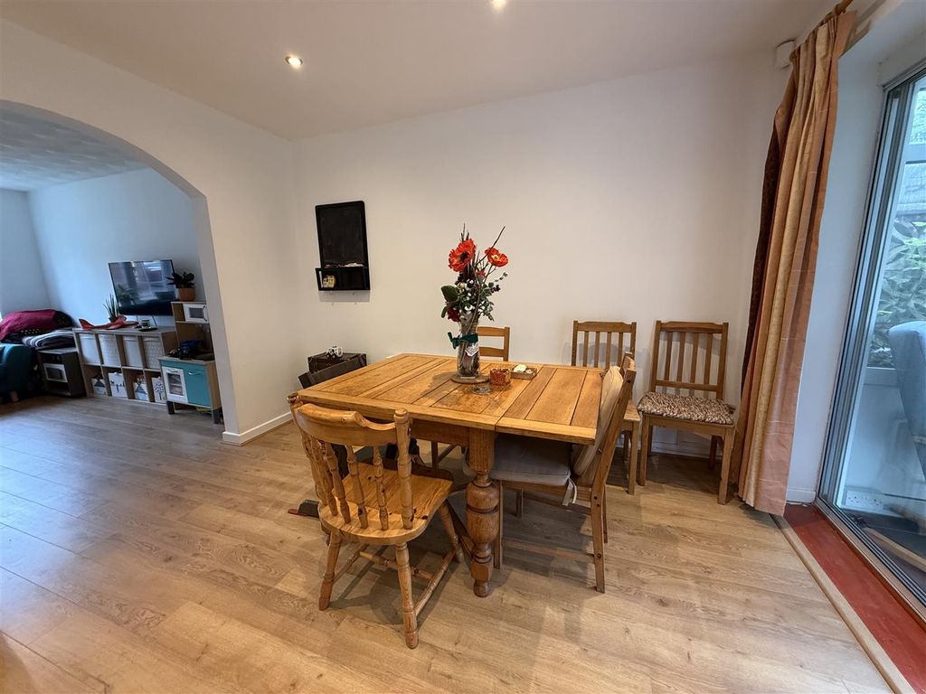 Additional image 6 of 3 bed detached house for saleCae Syr Dafydd, Cardiff CF11