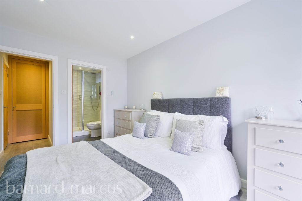 Additional image 9 of 3 bed detached house for saleLeigh Road, Betchworth RH3