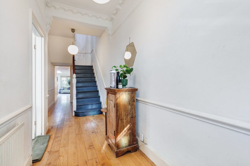 Additional image 14 of 5 bed semi-detached house for saleBarnmead Road, Beckenham BR3